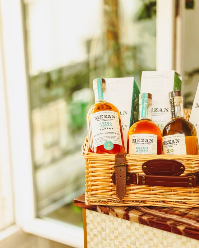 Mezan Extra Añejo from Panama brings out the true character of the region: smooth, well-balanced, with rich notes of tropical fruits, caramel, and spice. A perfect representation of Panamanian excellence 🥃🇵🇦. ​

#MezanRum #ExtraAñejo #PanamaRum #SmoothAndRefined #CraftedWithCharacter"